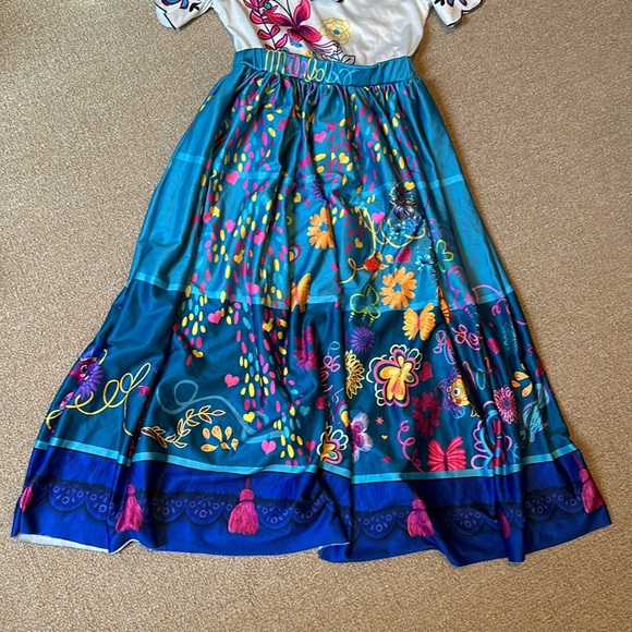 Mirabel - Halloween costume - Encanto dress - dress up pretend play - Disney - Picture 3 of 10